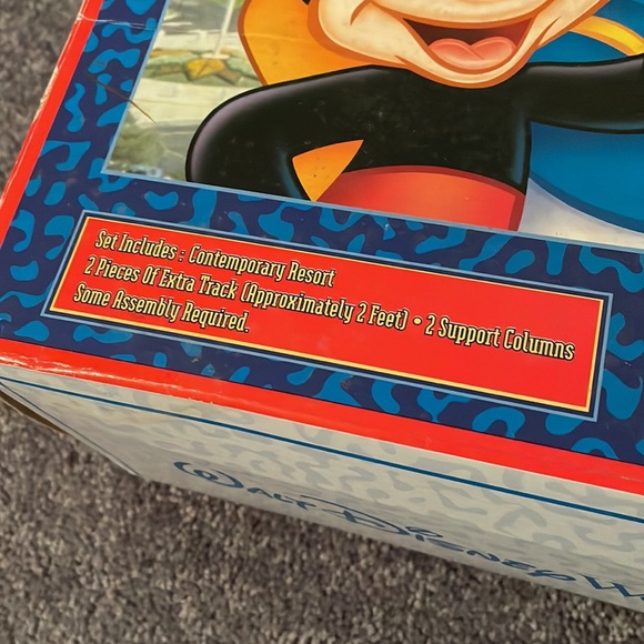 Walt Disney World Monorail set  in box  and Contemporary Resort set in box - Picture 15 of 15